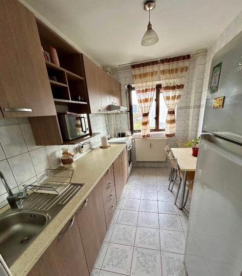 Berceni- Brancoveanu, Luica, spatios,bloc reabilitat recent